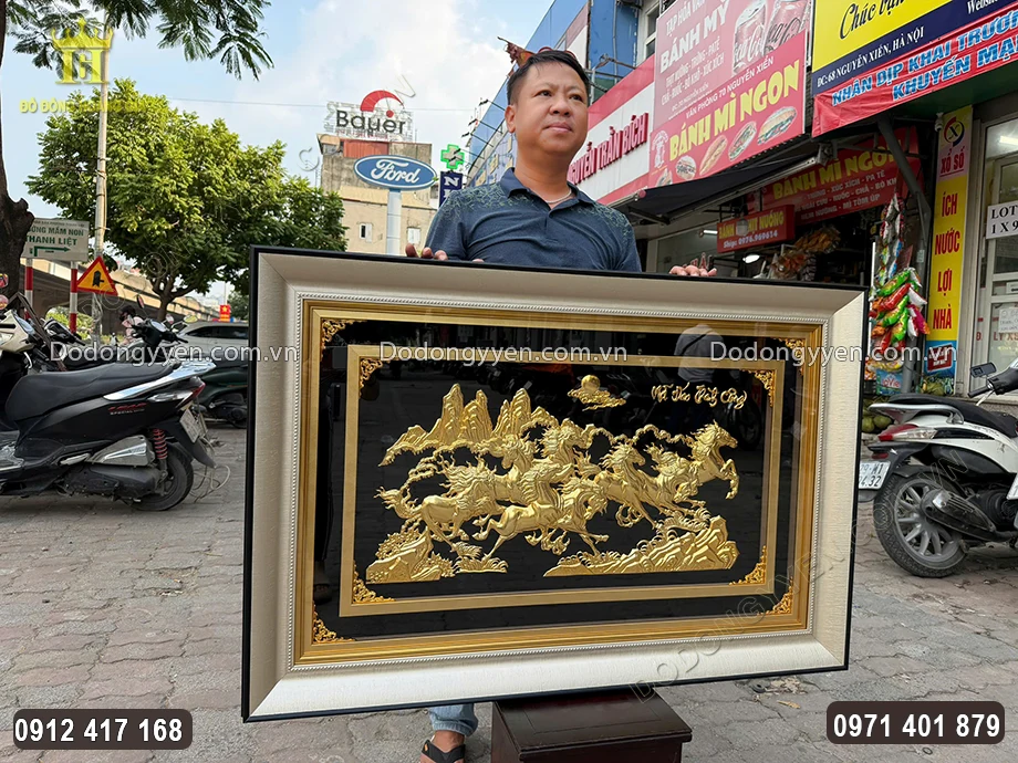 H&igrave;nh ảnh nh&igrave;n nghi&ecirc;ng của bức tranh đồng